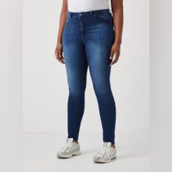 Express Denim - Express Skinny High rise Women's Blue Jeans size 10